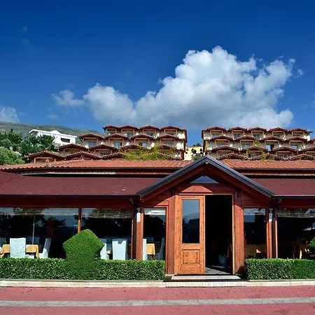 Olympia Vlore ホテル 4*