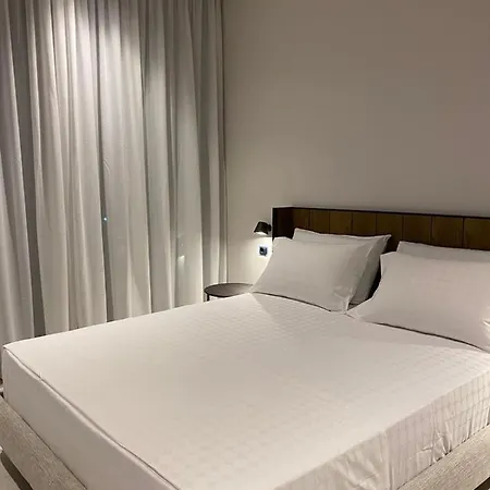 ホテル Olympia Vlore 4*