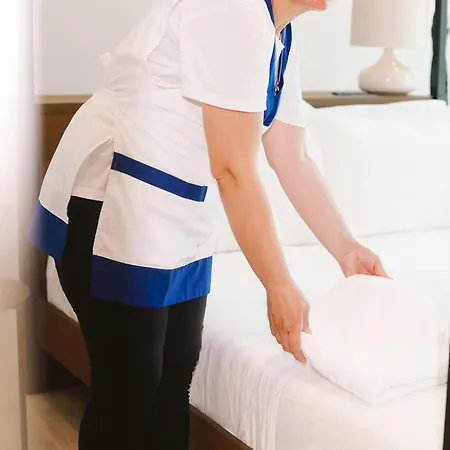 ホテル Olympia Vlore Radhimë