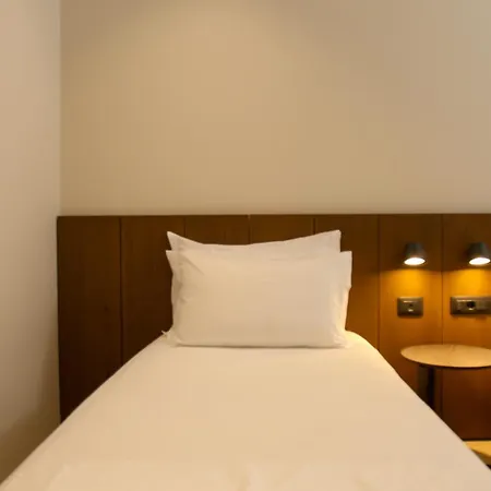 Olympia Vlore Radhimë