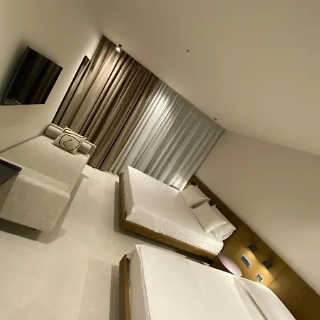 Olympia Vlore Radhimë