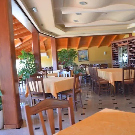 Olympia Touristic Village 4*